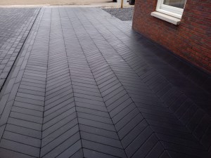 Opritsteen 40x8x8cm RMN Punto Nero A. van Elk BV